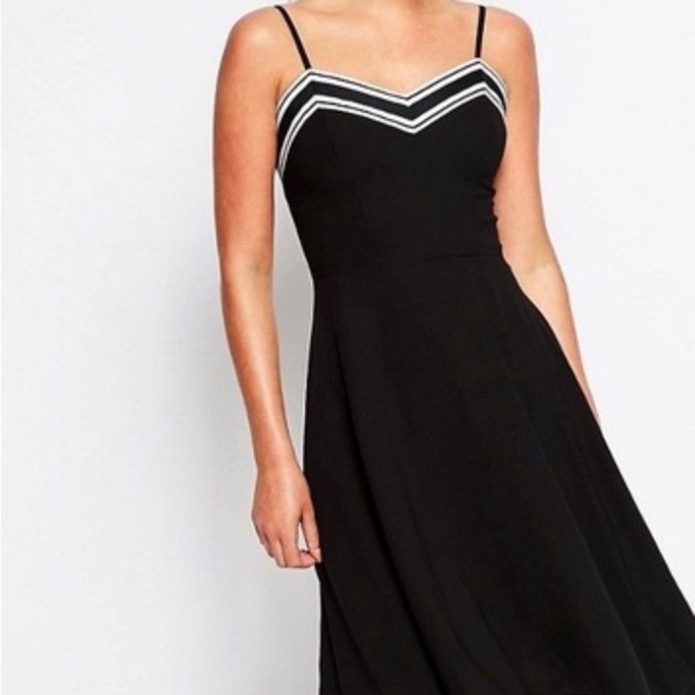NWT Ted Baker London Kahmen Strappy Black & White Midi Dress Size 2 - Picture 9 of 9